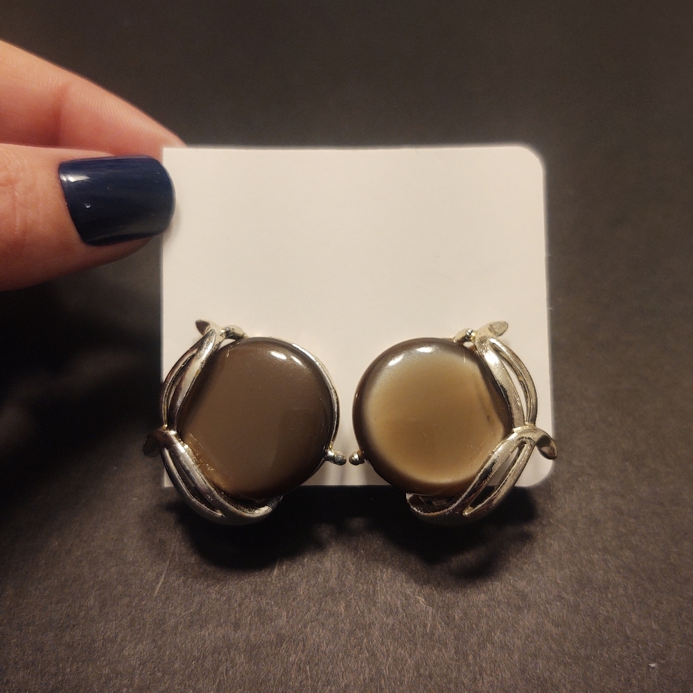 Gold and brown clip on earrings